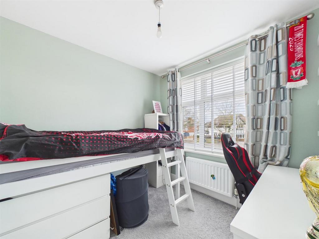 Bed 3.jpg