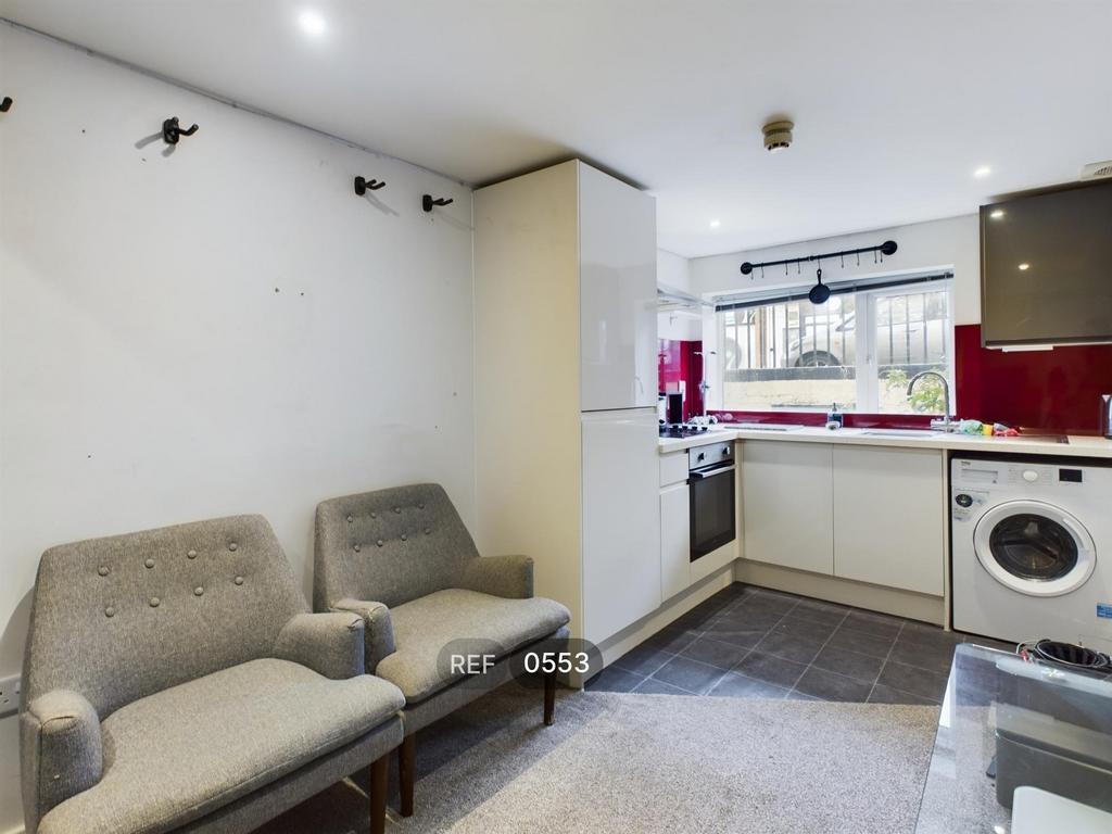 Kitchen &amp; Living area