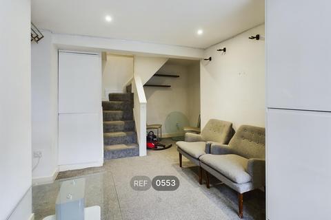 undefined, George Street, HU1 3AB