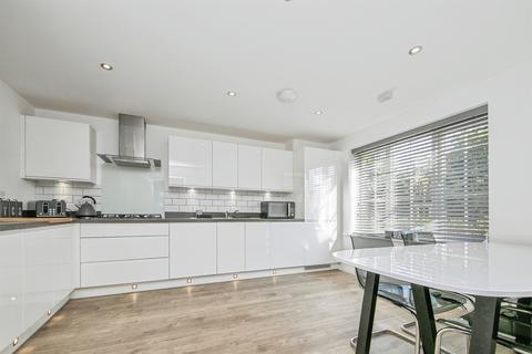 4 bedroom detached house for sale, Pippin Way, Alresford, Colchester