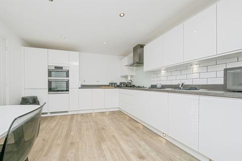 4 bedroom detached house for sale, Pippin Way, Alresford, Colchester