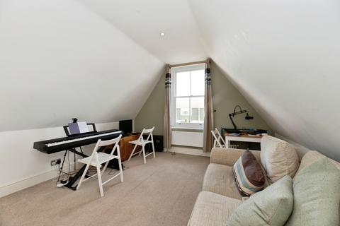 1 bedroom flat for sale, Baillie Road, Guildford, Surrey, GU1