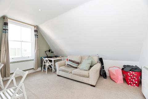 1 bedroom flat for sale, Baillie Road, Guildford, Surrey, GU1