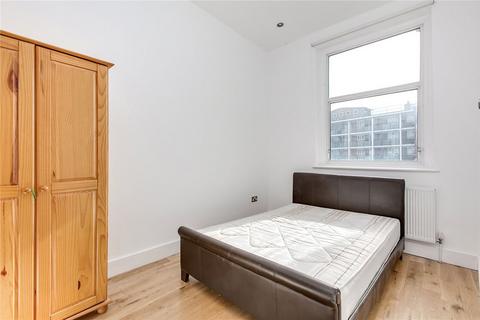 2 bedroom flat to rent, Fulham Road, London SW6