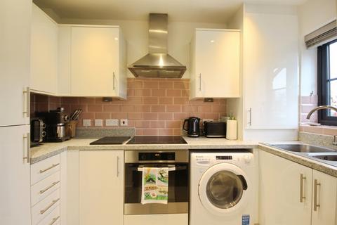 2 bedroom end of terrace house for sale, Sydenham Drive, Leamington Spa