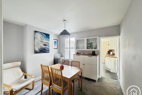 3 bedroom terraced house for sale, Station Road, Gillingham ME8