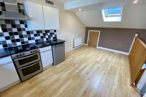 undefined, Oulton Road, Stone