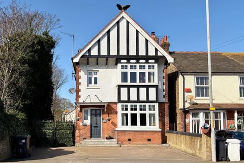 5 bedroom detached house for sale, Beacon Road, Broadstairs CT10