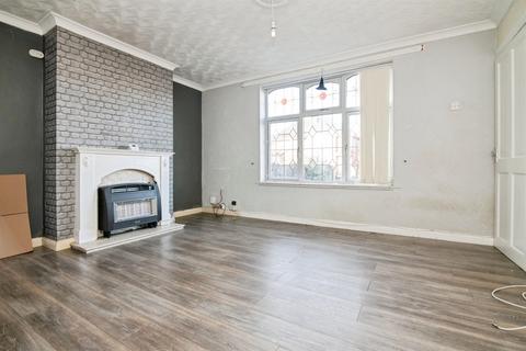 2 bedroom end of terrace house for sale, Chantry Avenue, Walsall