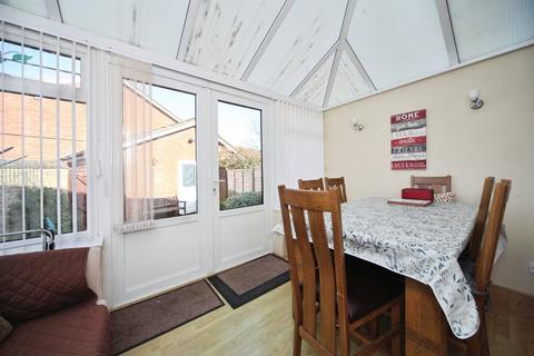 undefined, Rochford Drive, Luton