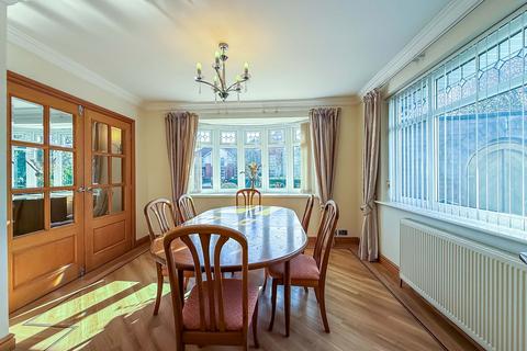 5 bedroom detached bungalow for sale, Westcliffe Road, Southport PR8