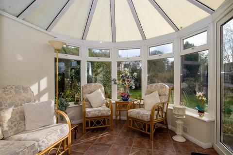 4 bedroom detached house for sale, Orchard Close, Alresford