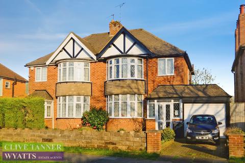 3 bedroom semi-detached house for sale, Wake Green Road, Moseley, Birmingham, west Midlands B13 0BH
