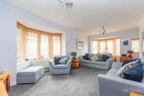 4 bedroom detached house for sale, Ashmole Avenue, Burntwood, WS7