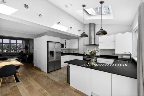 4 bedroom terraced house for sale, Broadwater Road, London, SW17