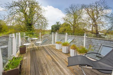 undefined, Petersham Road, TW10