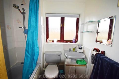 undefined, Magpie Close, London