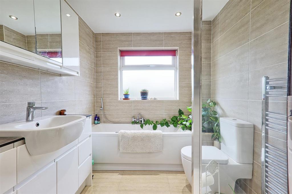 IMG 1700 1 2 easy HDR-interior3.jpg