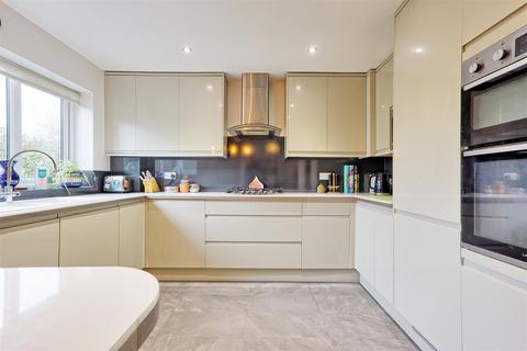 3 bedroom semi-detached house for sale, Hitcham Road, Coggeshall, Colchester