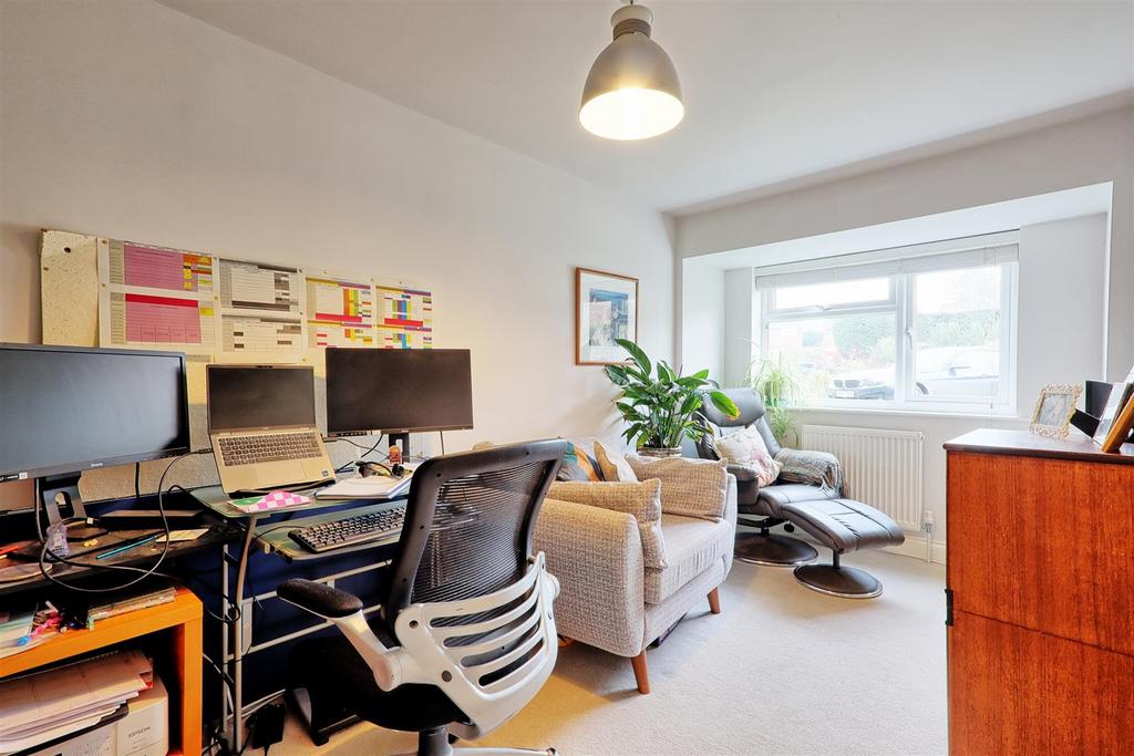 IMG 1594 5 6 easy HDR-interior3.jpg