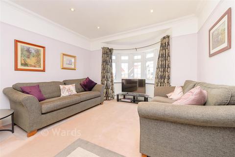 5 bedroom detached house for sale, Bredhurst Road, Gillingham ME8