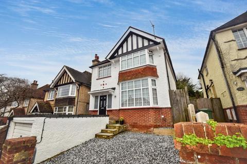 3 bedroom detached house for sale, Kings Avenue, Eastbourne BN21