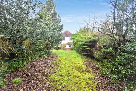 3 bedroom detached house for sale, Kings Avenue, Eastbourne BN21