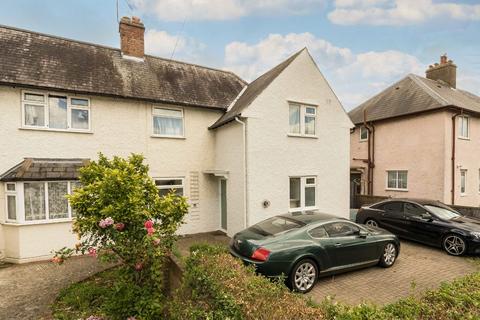 3 bedroom house to rent, Canada Road, London W3