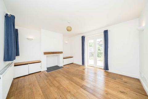 3 bedroom house to rent, Canada Road, London W3