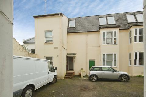3 bedroom flat for sale, Farm Road, Hove, East Sussex, BN3
