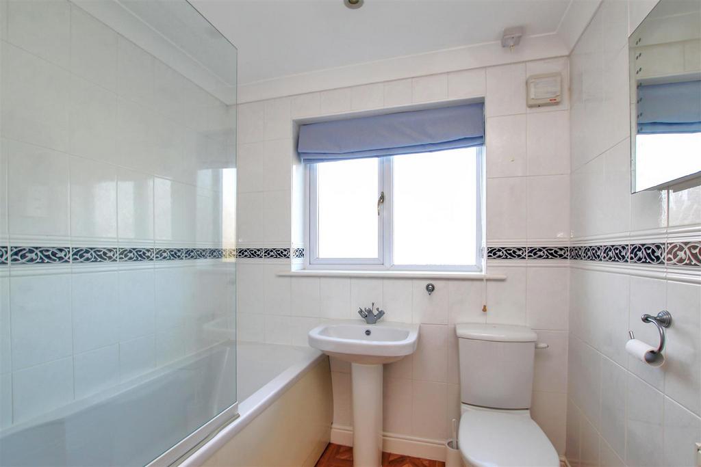 Bathroom.JPG