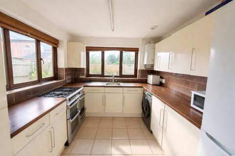 6 bedroom terraced house for sale, Alexandra Road, Peterborough