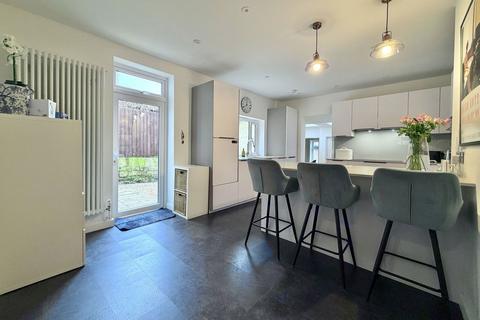 undefined, Lower Oldfield Park, Bath