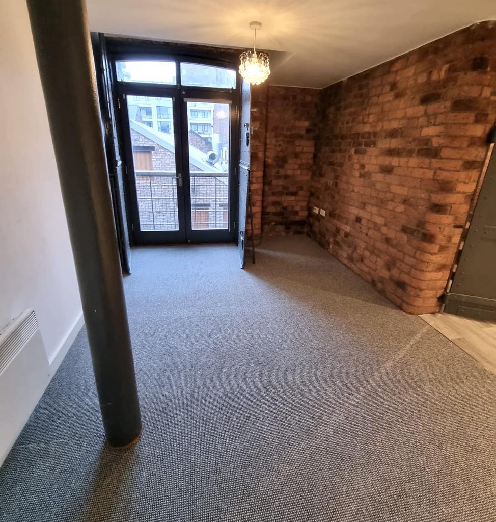 Apartment in Liverpool, Vauxhall - More