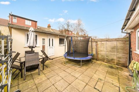4 bedroom house to rent, Franklyn Road, London NW10