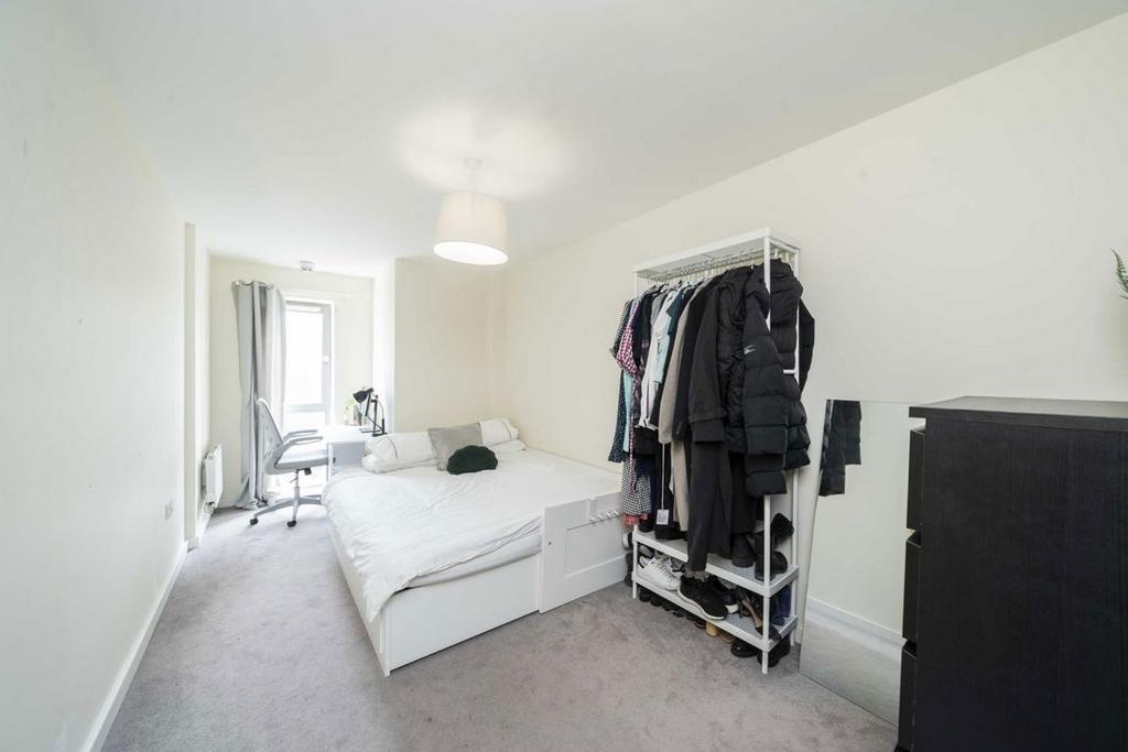 Apartment in London - View 3