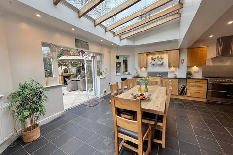 undefined, Pine Avenue, CAMBERLEY GU15