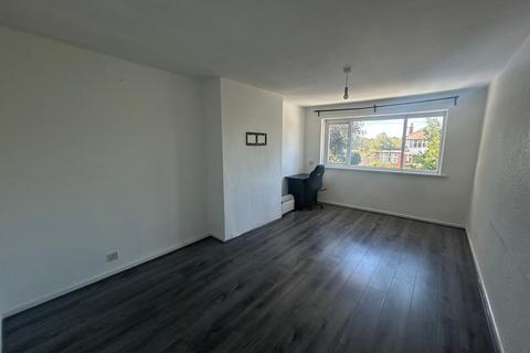 2 bedroom flat to rent, Liverpool Road, Liverpool, L37