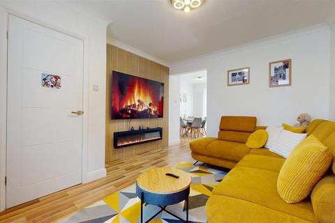 3 bedroom detached house for sale, Tredington Grove, Milton Keynes MK7