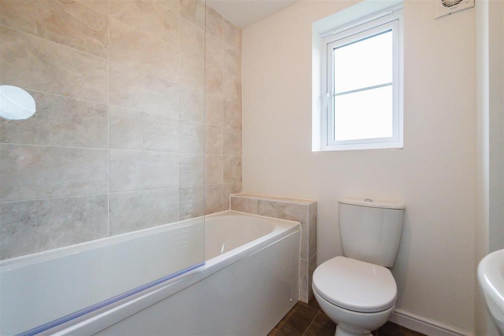 Kilkenny bathroom 2.jpg