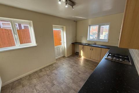 3 bedroom semi-detached house for sale, Ridge Grove, Stourbridge, DY9 7PY