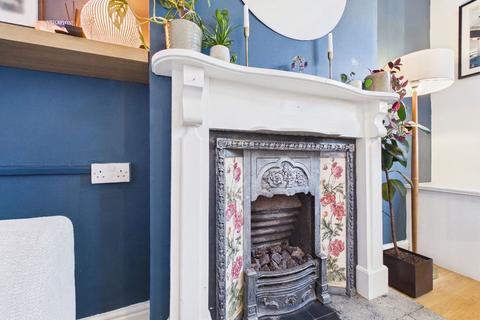 2 bedroom end of terrace house for sale, Marhill Road, Carlton, Nottingham