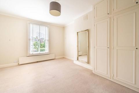 2 bedroom flat to rent, Elms Crescent, Abbeville Village, London, SW4