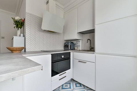 1 bedroom flat to rent, Gloucester Crescent, Primrose Hill, London, NW1