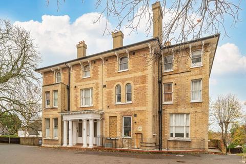2 bedroom flat to rent, Bramley Hill, South Croydon, CR2