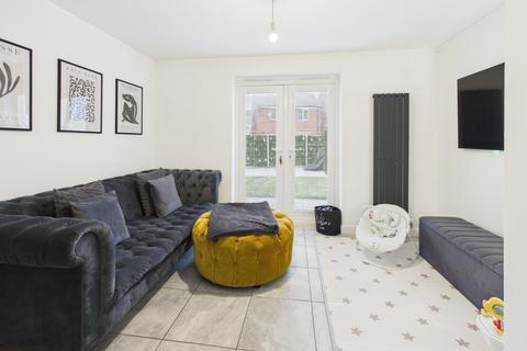 3 bedroom end of terrace house for sale, Harbottle Way, Kingswood, Hull  HU7 3NX