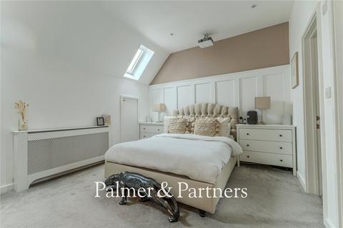 4 bedroom semi-detached house for sale, Bayswater Close, Ipswich, Suffolk, IP1