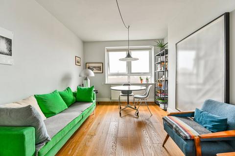 1 bedroom flat to rent, Londesborough Road, Stoke Newington, London, N16