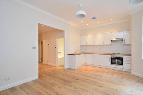 2 bedroom flat to rent, Queens Gate, South Kensington, London, SW7