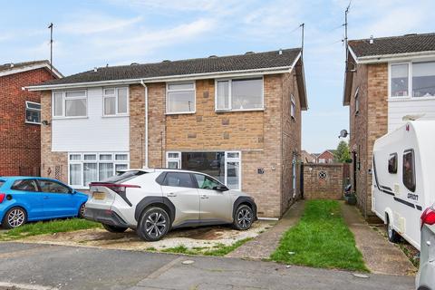 undefined, Severn Court, Burton Latimer, NN15